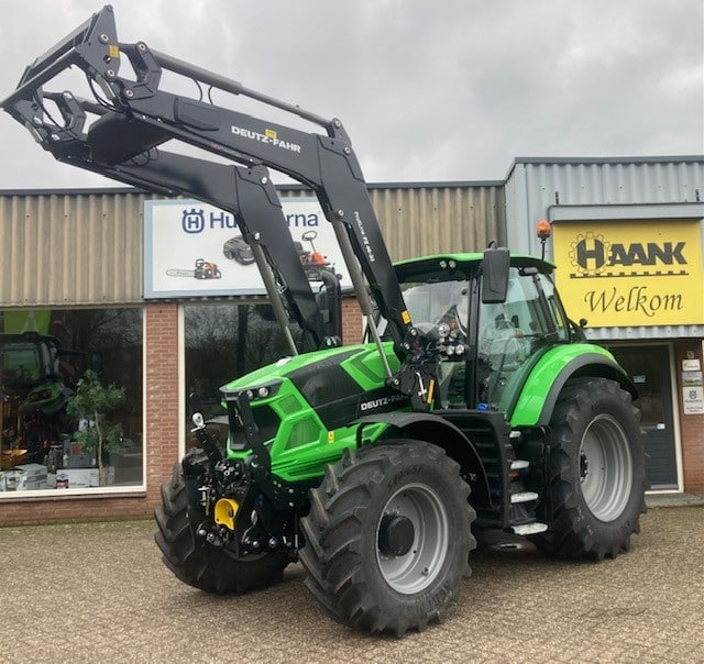 Deutz- Fahr 6160 TTV met Stoll voorlader