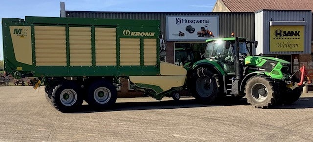 Alternative view of Krone MX330