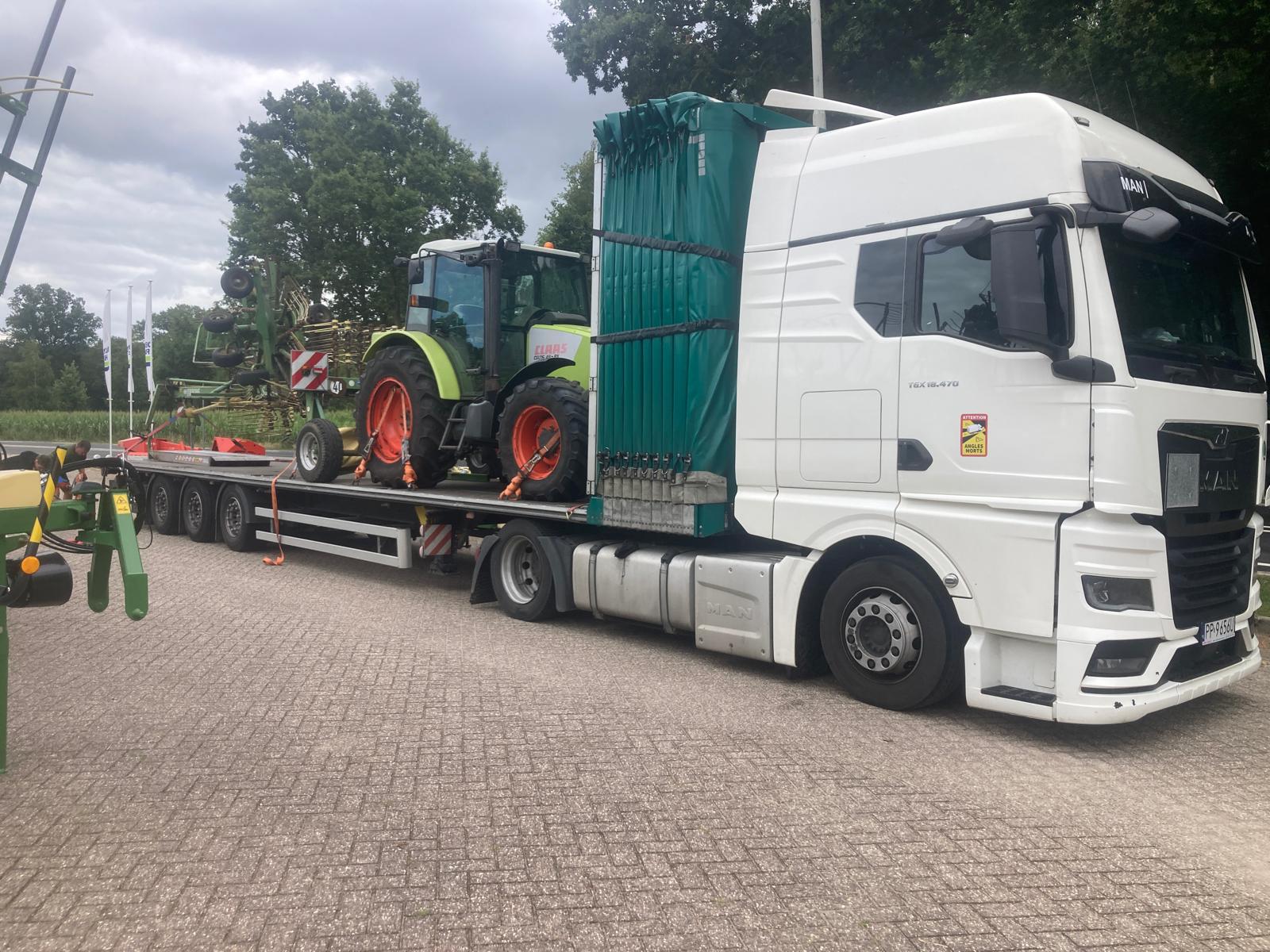 Claas Celtis en Krone zijafleghark